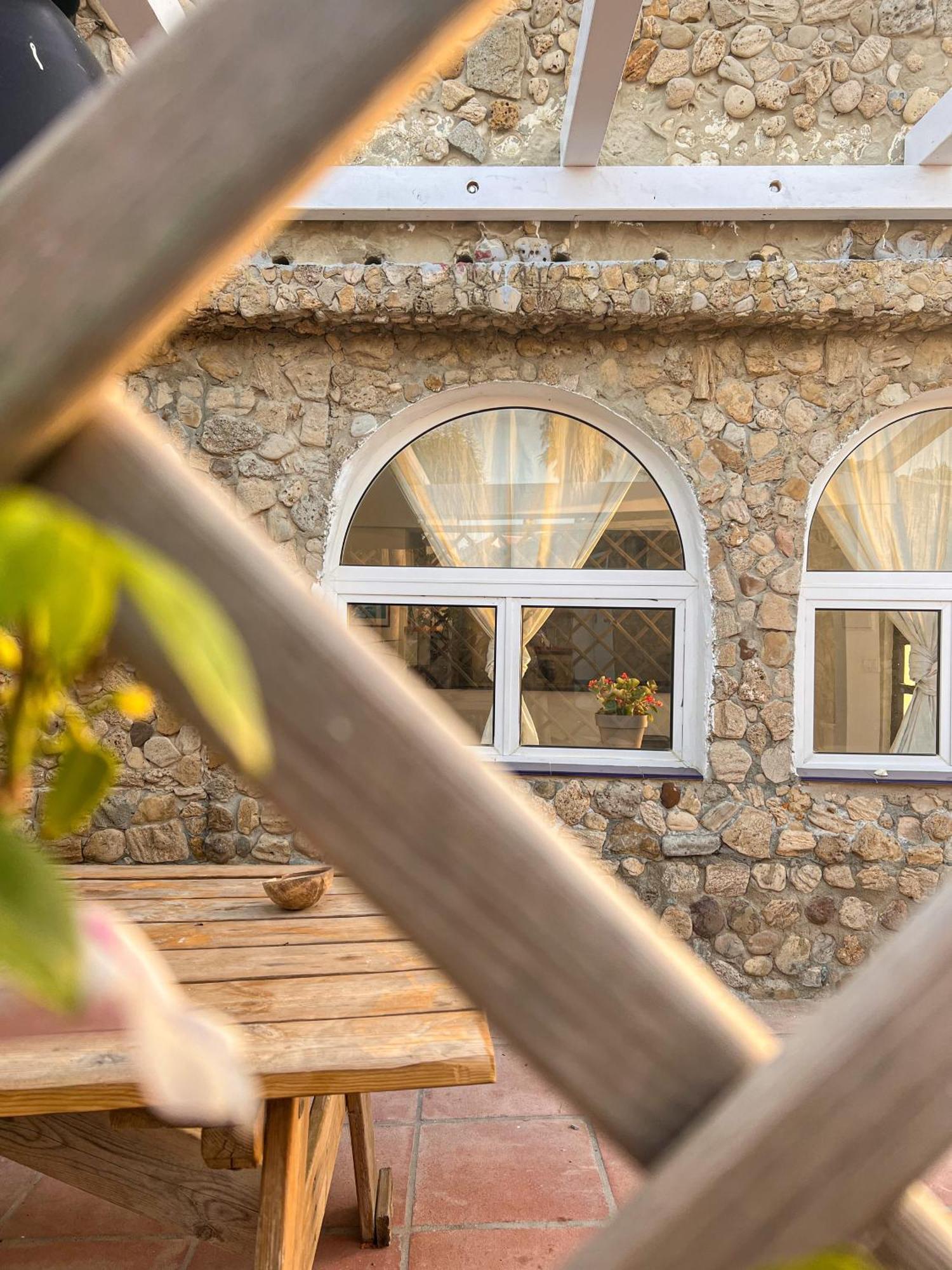 La Casa De Piedra A Orillas Del Mar Apartment